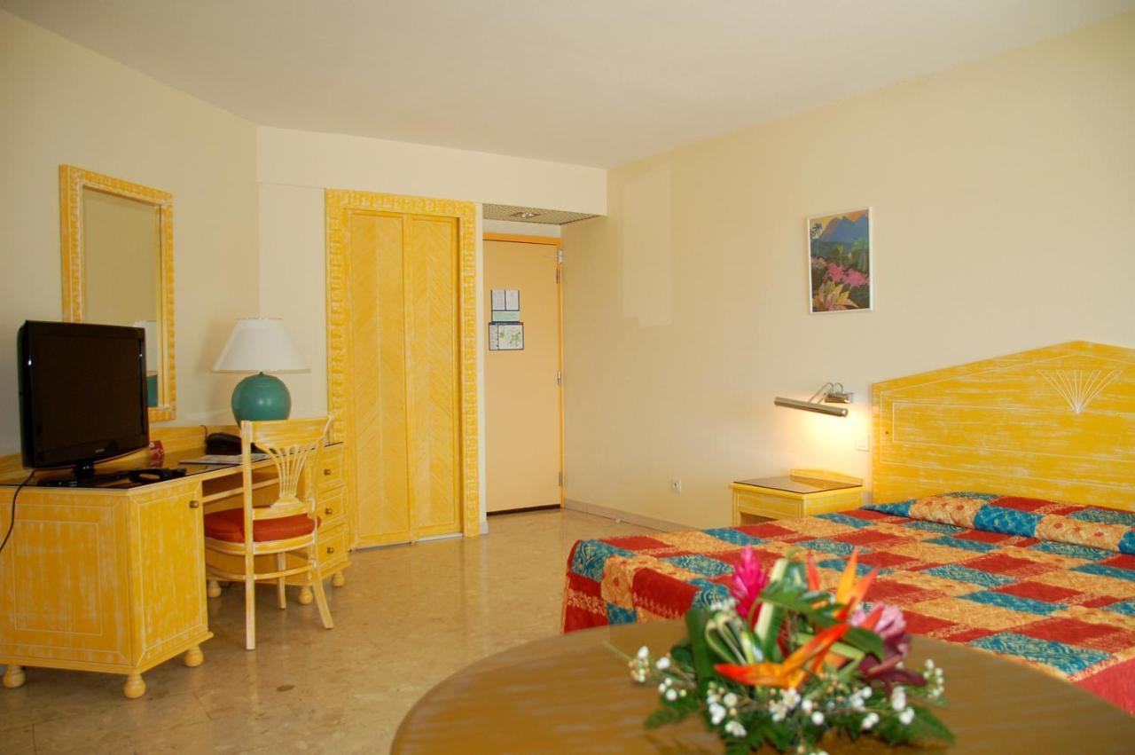 Hotel La Galleria Le Lamentin Ngoại thất bức ảnh