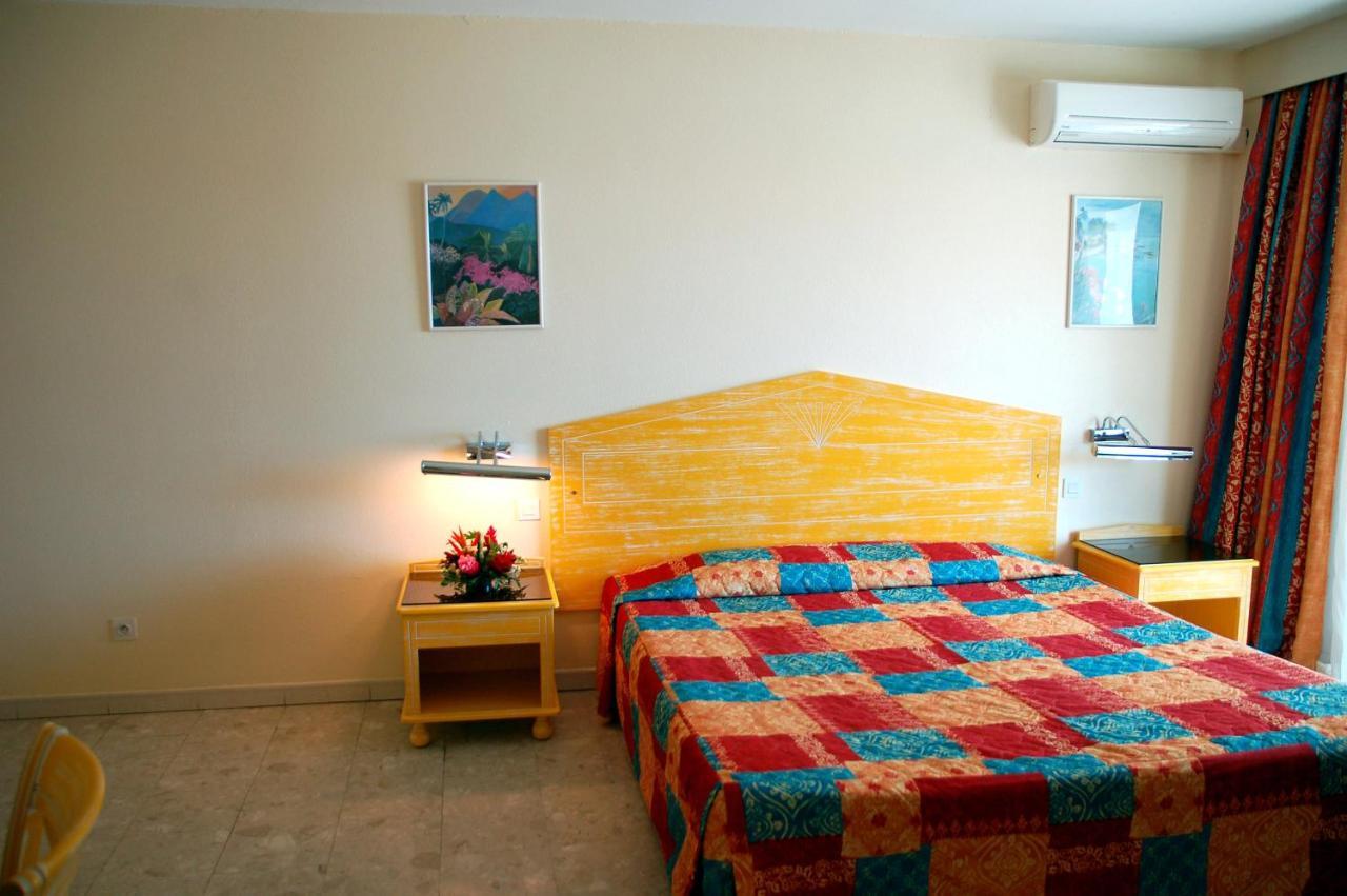 Hotel La Galleria Le Lamentin Ngoại thất bức ảnh