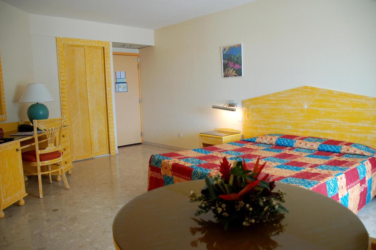 Hotel La Galleria Le Lamentin Ngoại thất bức ảnh